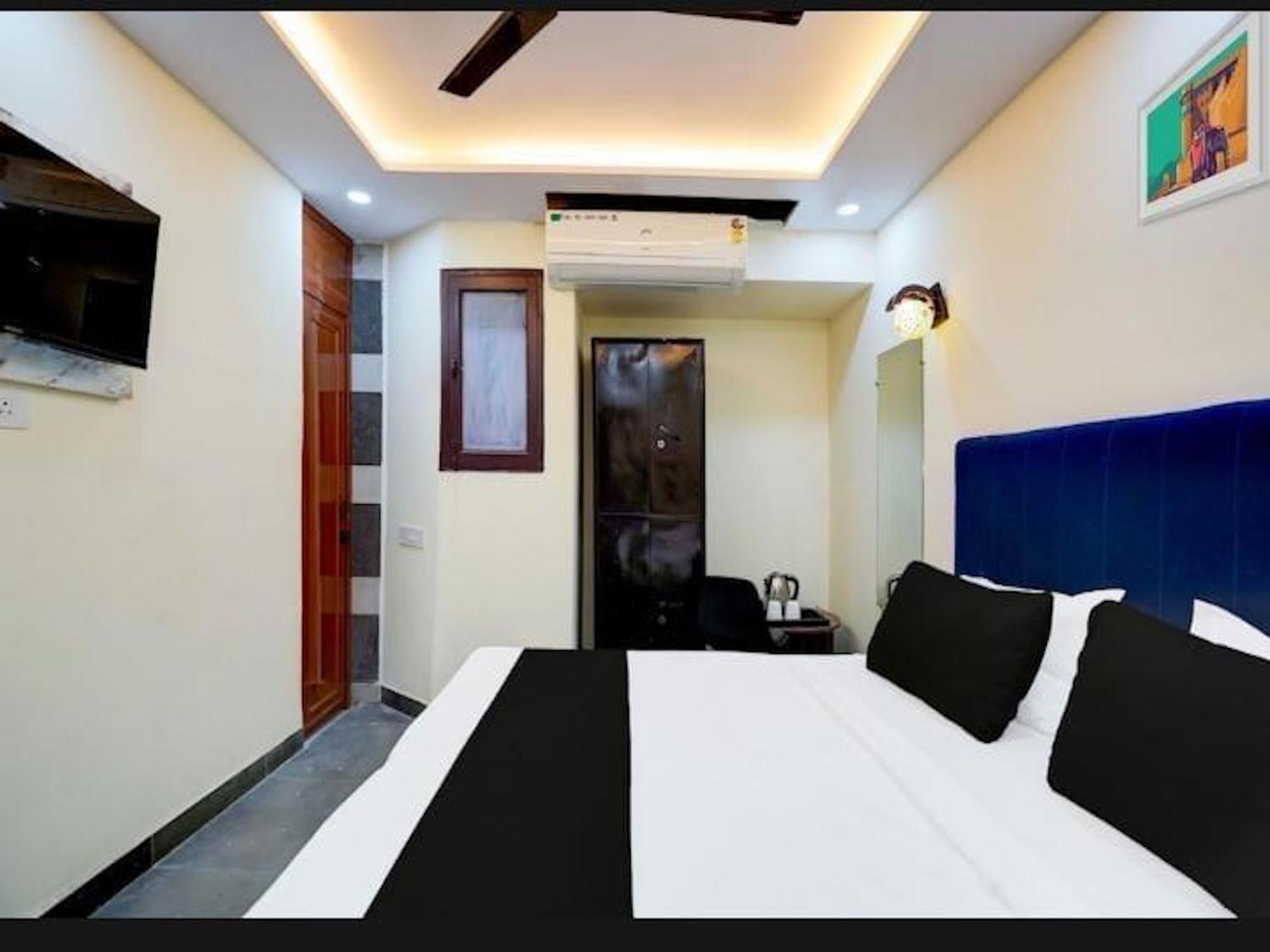 Hotel City Palace New Delhi Bagian luar foto