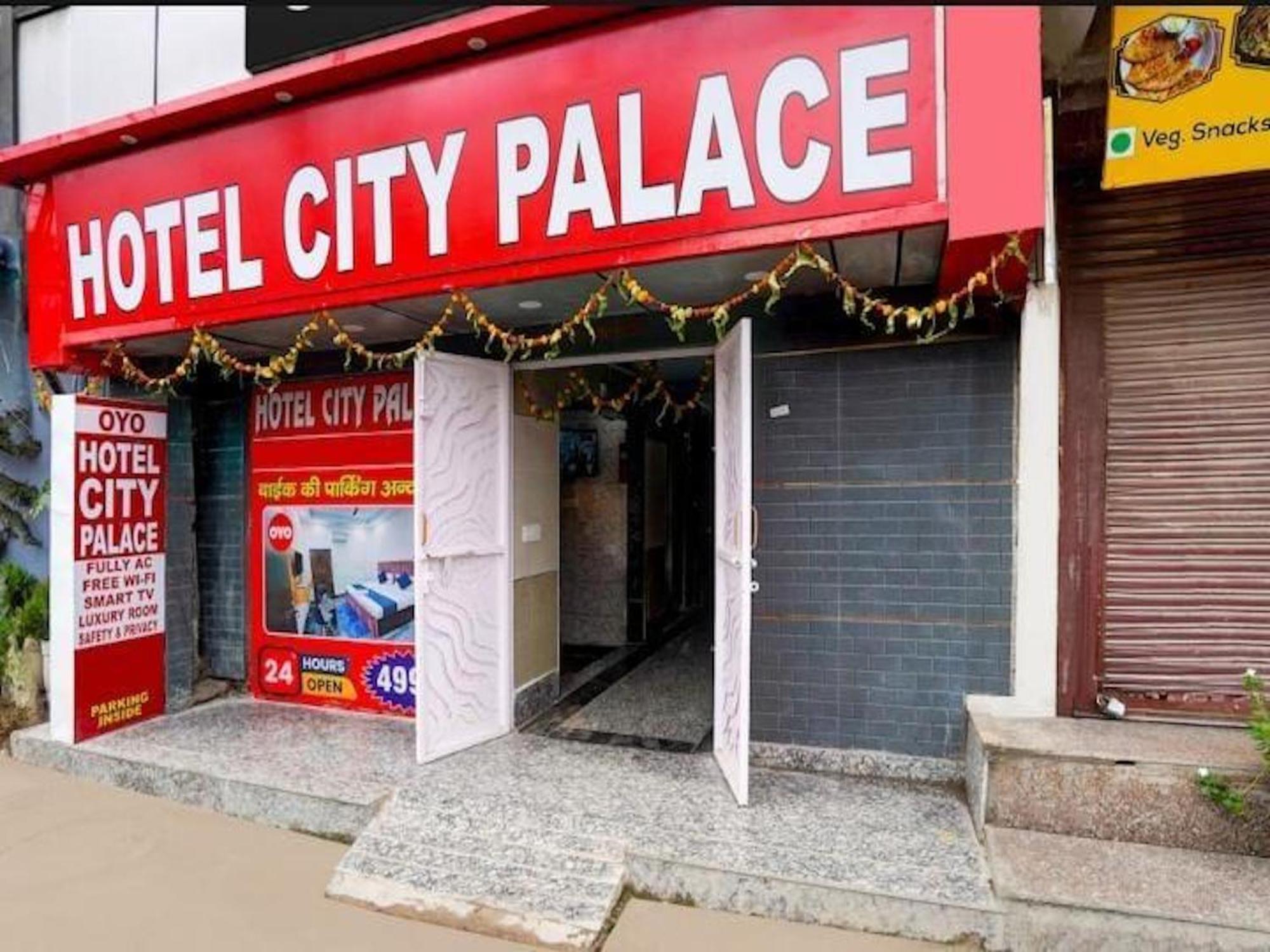 Hotel City Palace New Delhi Bagian luar foto