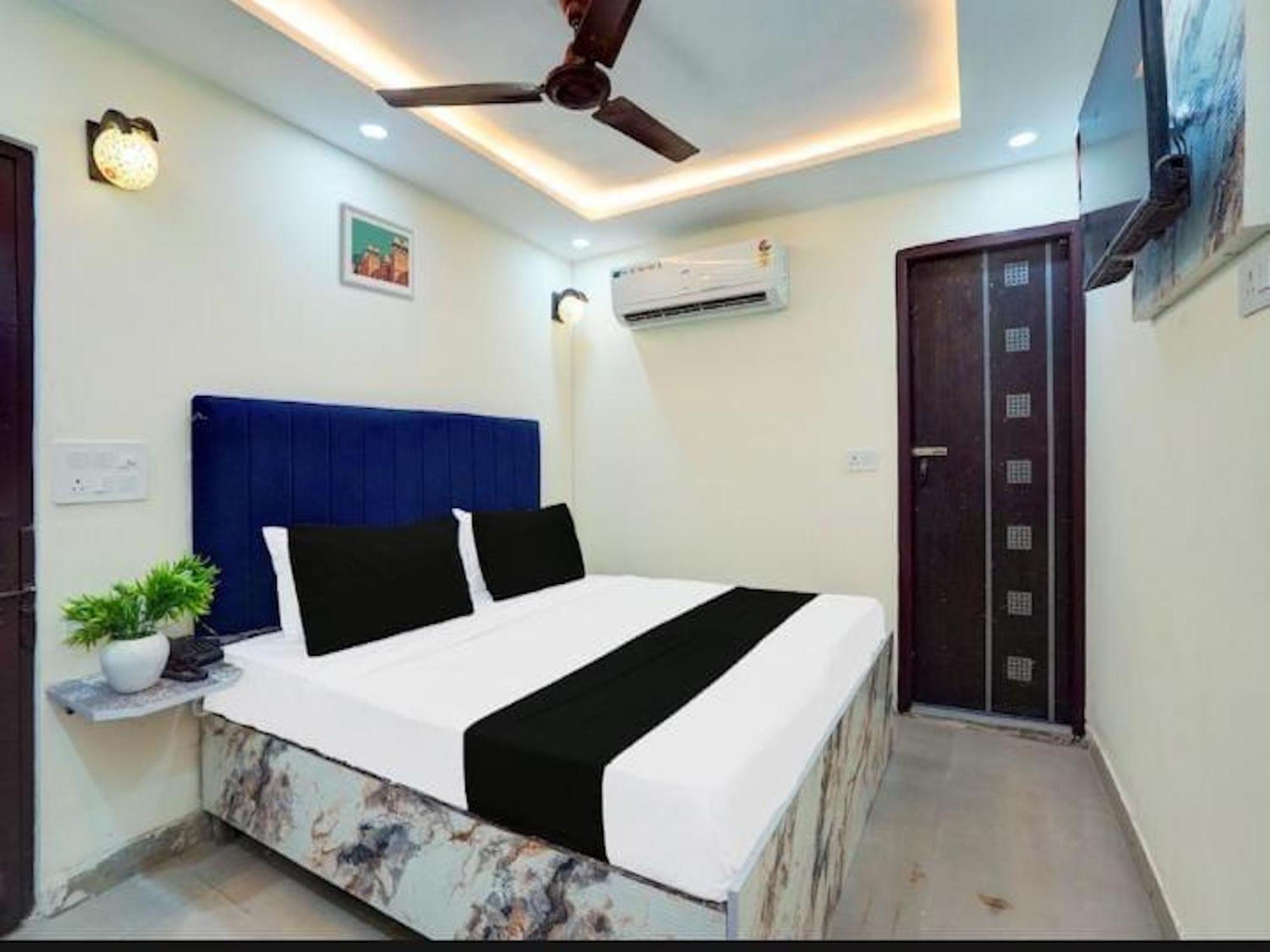 Hotel City Palace New Delhi Bagian luar foto