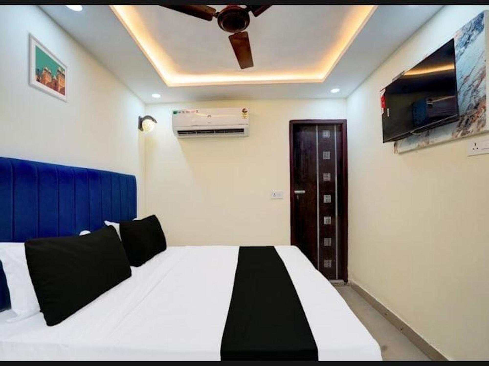 Hotel City Palace New Delhi Bagian luar foto